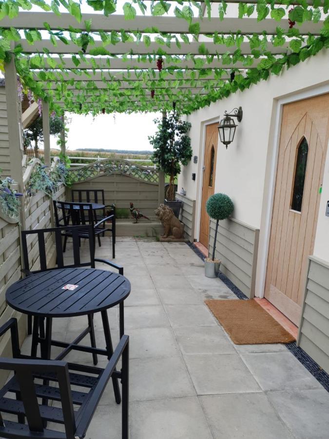 Old Thatch Bambers Green Takeley Exterior photo